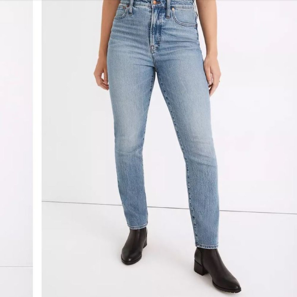 Madewell Petite Curvy Perfect Vintage Jean in Banner Wash